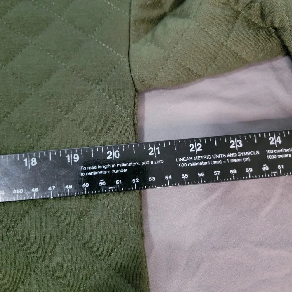 Vineyard Vines item pre